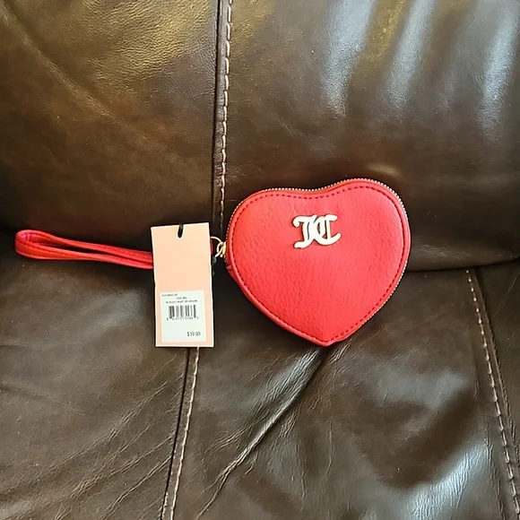 Juicy Couture heart ziparound wallet NWT - Picture 1 of 4